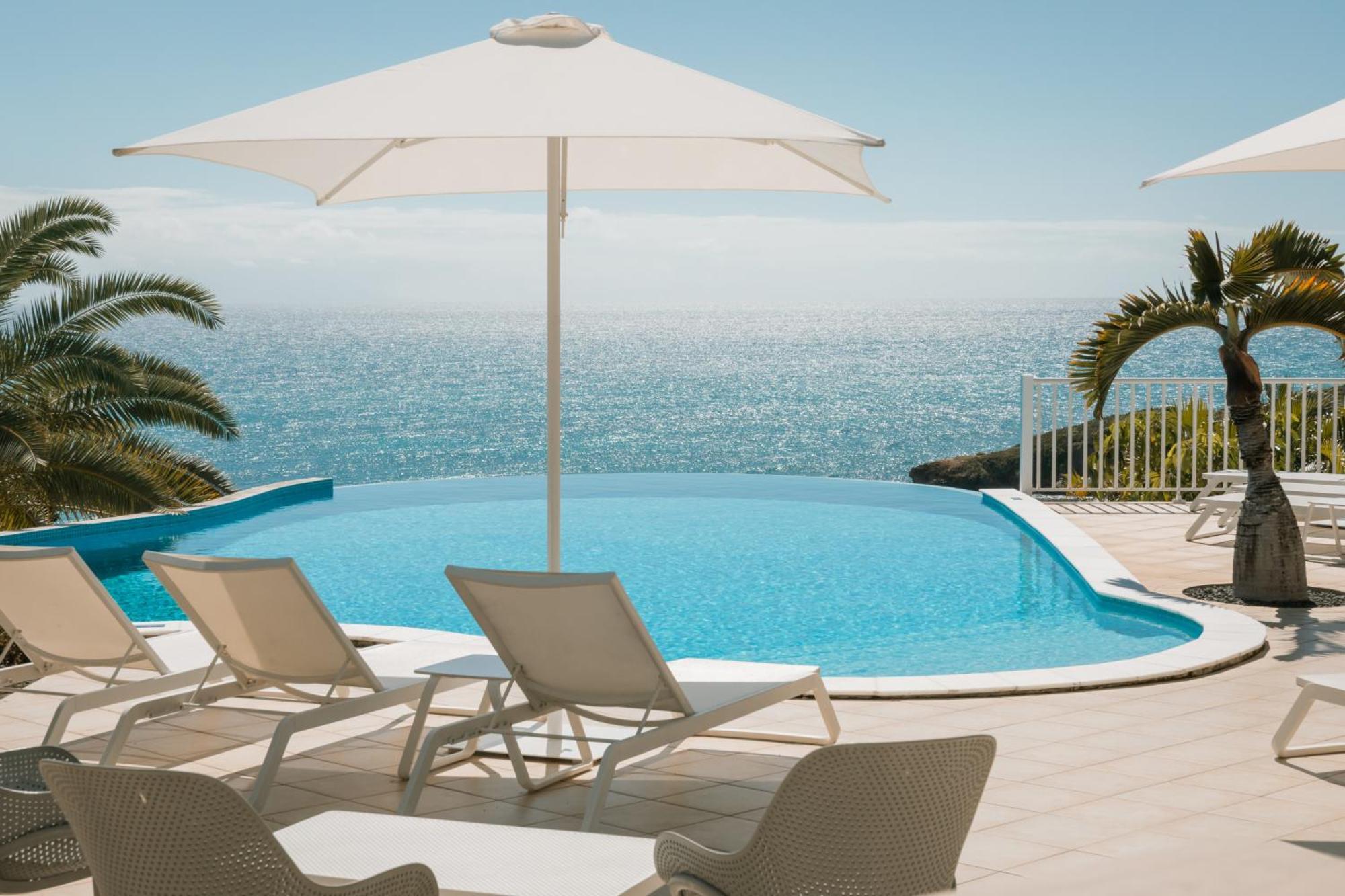 Hotel Amaudo Saint-Francois  Bagian luar foto