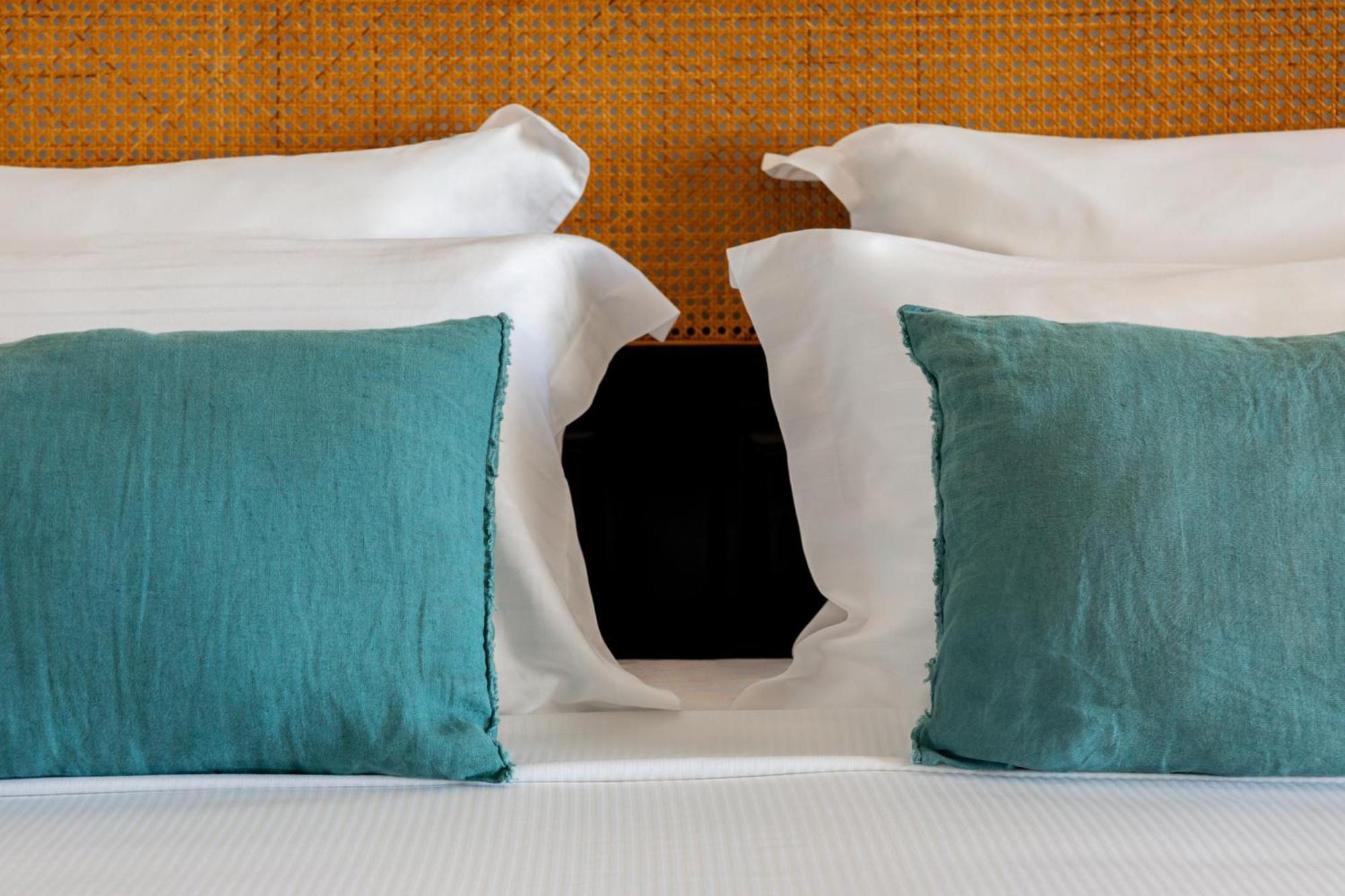 Hotel Amaudo Saint-Francois  Bagian luar foto