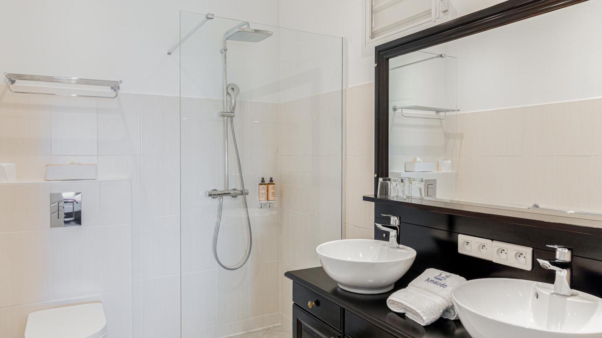 Hotel Amaudo Saint-Francois  Bagian luar foto